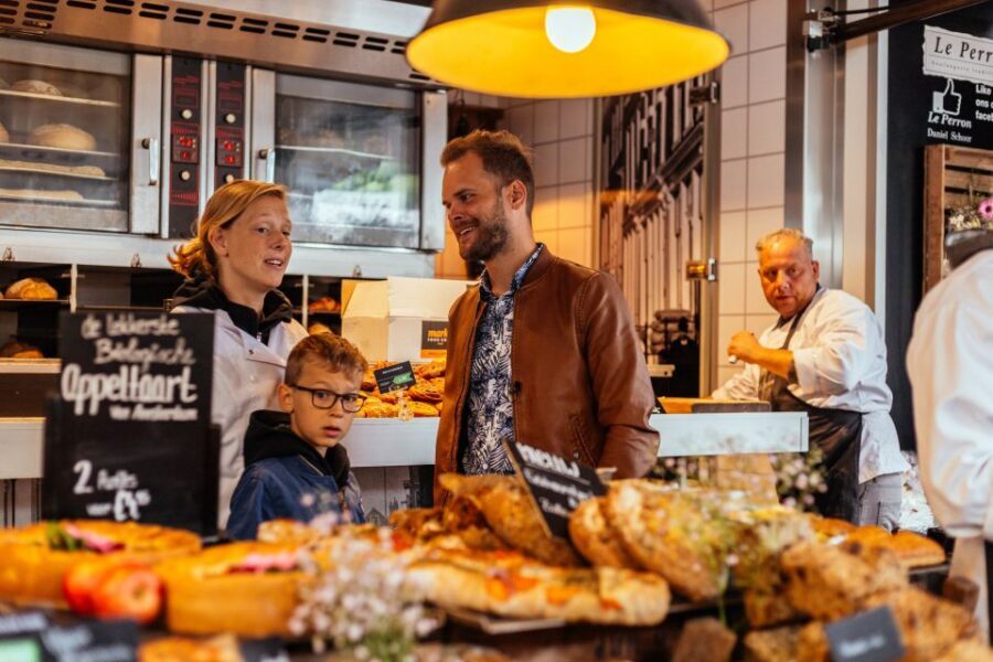 Amsterdam: Private Food Tour with a Local - Ten tastings that feel like a real food strategy
