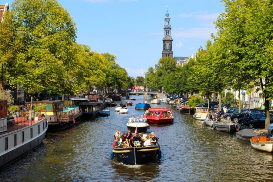 Amsterdam: Private Hidden Gems Discovery Tour - Dam Square and the Nieuwe Kerk: power, religion, and city identity