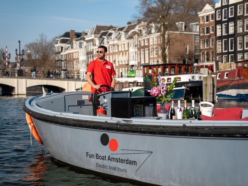 Amsterdam: Private Luxury Cruise with Drinks & Silent Disco - Silent disco with headsets: the fun twist that keeps things canal-friendly