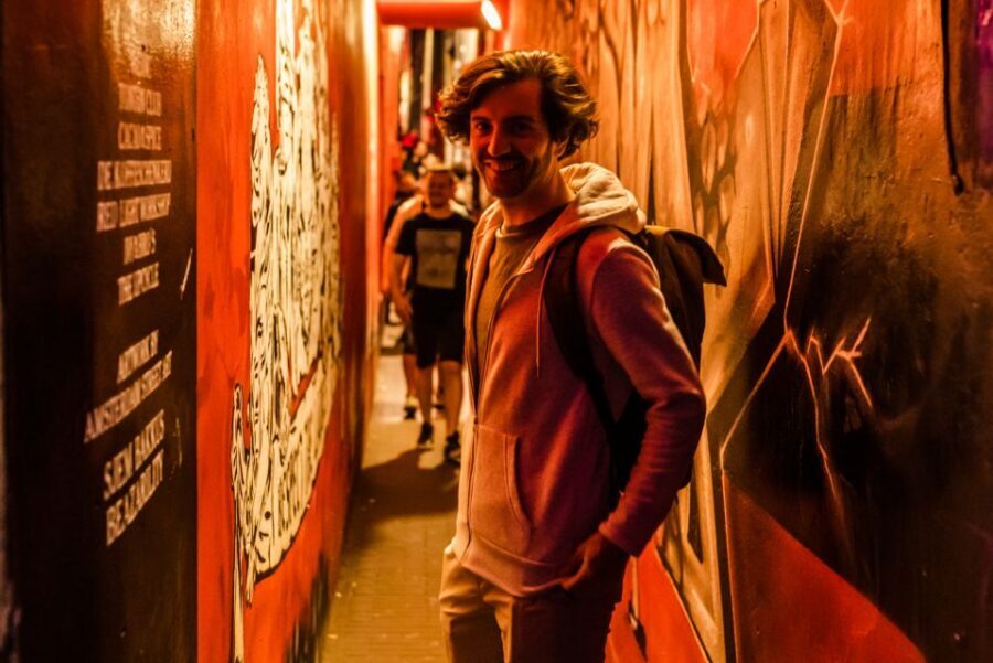 Amsterdam: Private Night Tour of Speakeasies and Bars - Drinks and Bar Snacks: The Included Portions That Make Planning Easier