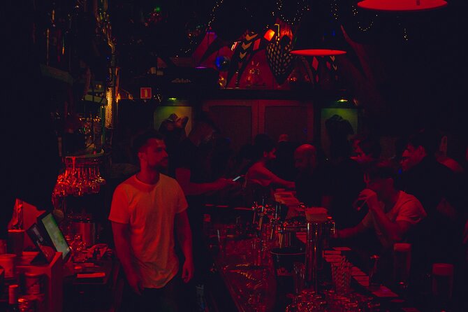 Amsterdam Private Pub Crawl in the City Center - Club entry on Rembrandtplein: why the finish matters