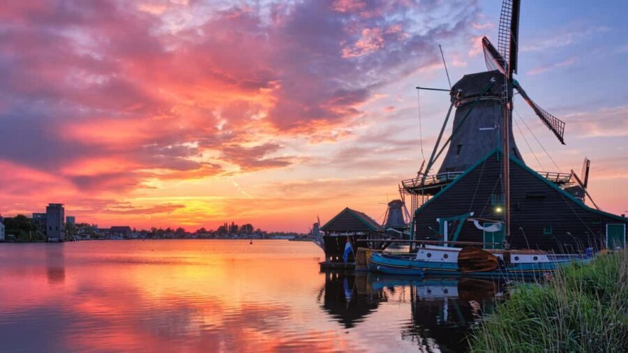Amsterdam : Private Tour Zaanse Schans - The Guide Factor: When Communication Turns a Tour into a Day Plan