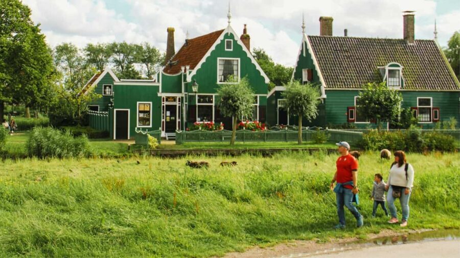 Amsterdam : Private Tour Zaanse Schans - Clog Workshop Visit: Try Them On, Then Walk Like You Mean It