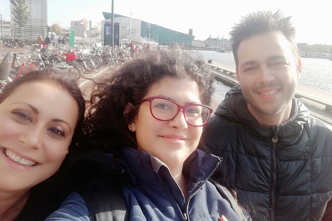 Amsterdam : Private Walking Tour With A Guide (Private Tour) - Getting Met at Your Hotel (or Cruise Terminal) Without Guesswork