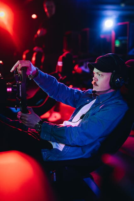 Amsterdam: Racing Experience at A'DAM VR Game Park (no VR) - How the tracks work: multiple circuits built for beginners and speed-chasers