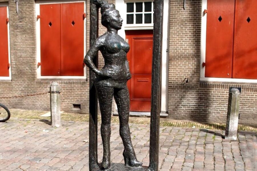 Amsterdam: Red Light District 1-hour Smartphone Audio Tour - Nieuwmarkt and the Waag building: ending with Amsterdam’s changing identity