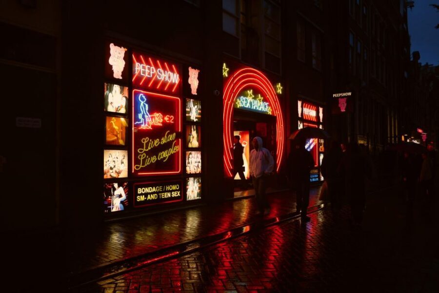 Amsterdam: Red Light District and Coffeeshop Culture Tour - How the Guide Keeps It Educational (And Sometimes Emotional)