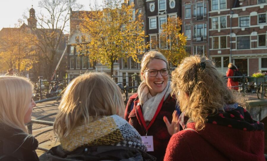 Amsterdam: Red Light District & City Tour German or English - Should you book the Amsterdam Red Light District & City Tour?