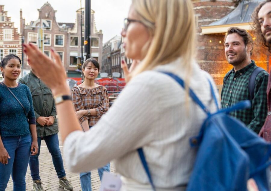Amsterdam: Red Light District & City Tour German or English - Chinatown and The Jolly Joker coffeeshop: culture stops that feel like real life