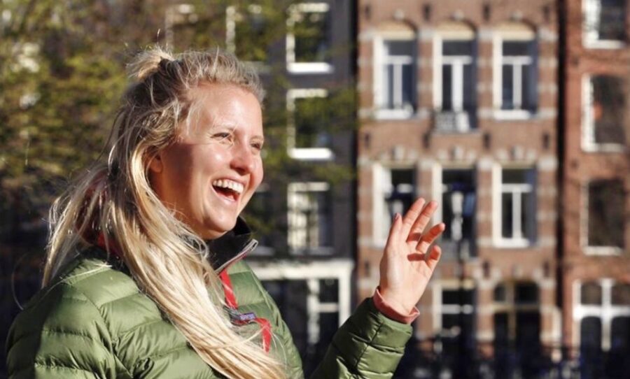 Amsterdam: Red Light District & City Tour German or English - Choosing German or English (and why it’s a big deal here)