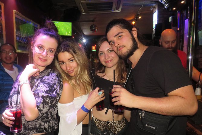 Amsterdam Red Light District Pub Crawl - WhatsApp Route, QR Scan, and Staying Together Without Outdoor Guidance