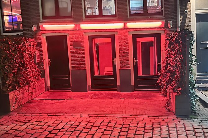Amsterdam Red-light District Tour for Groups English or German - The Old Church Pause: Why It Matters Before the Red-Light Stretch