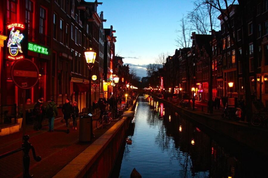 Amsterdam: Red Light District walking tour - Coffeeshop naming and soft-drug rules