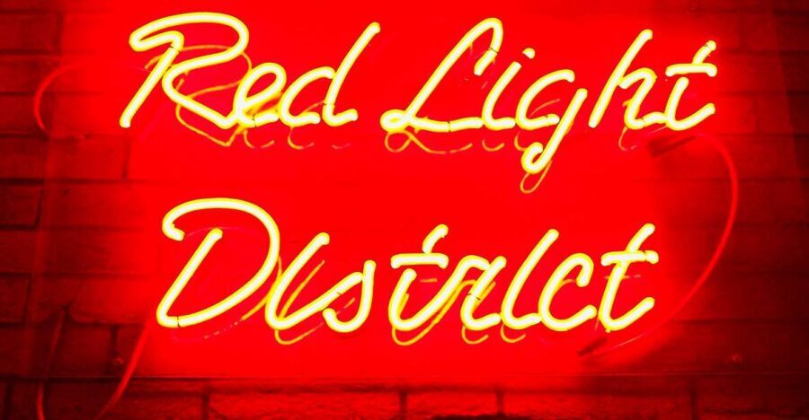 Amsterdam: Red Light District walking tour - Getting oriented in the Old Town: how the tour starts