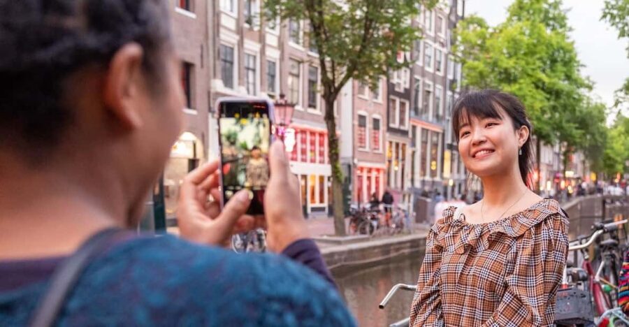 Amsterdam: Red Light Tour Exclusive + Peep Show - Entering Amsterdam’s Red Light District with a real local focus