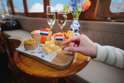 Amsterdam: Romantic Canal Cruise with Optional Bubbles & Bites - Price and what you get: strong value for a 1-hour UNESCO fix