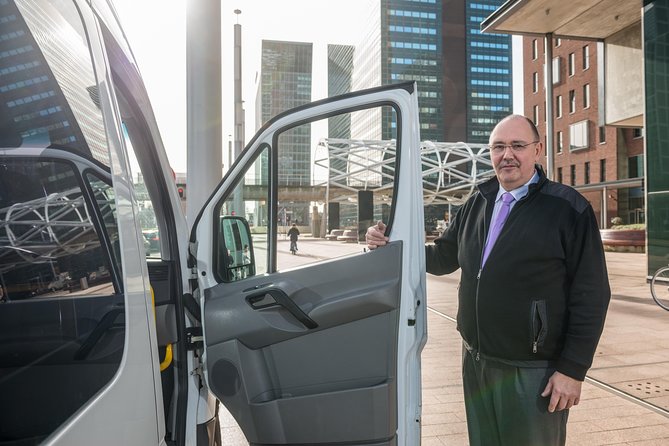 Amsterdam Schiphol Airport (AMS) Round Trip transfer to Amsterdam City - Schiphol Arrival: Getting From the Plane to the Car Without Stress