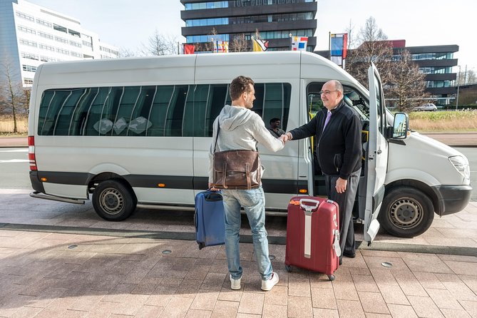 Amsterdam Schiphol Airport (AMS) Round Trip transfer to Amsterdam City - Comfort, Vehicle Cleanliness, and Driver Behavior