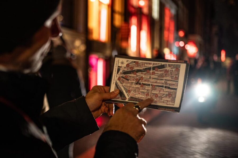 Amsterdam: Self-guided Red Light District Pub Crawl Mystery - Stop 2: The local bar hour (where you solve and sip)
