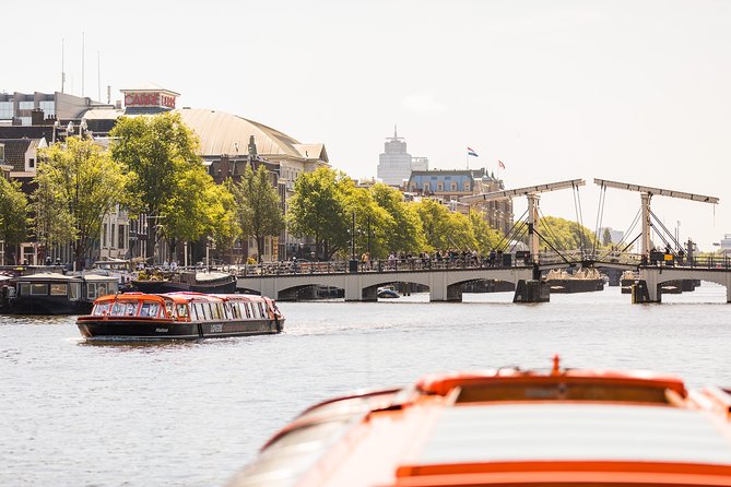 Amsterdam Sightseeing Canal Cruise with Audio Guide - Beyond the center: Het IJ, Scheepvaartmuseum, NEMO, and Nieuwmarkt