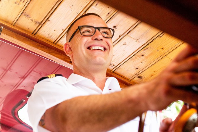 Amsterdam Small-Group Canal Cruise With Dutch Snacks and Drink - The UNESCO canal belt and Jordaan: where Amsterdam’s geometry becomes obvious