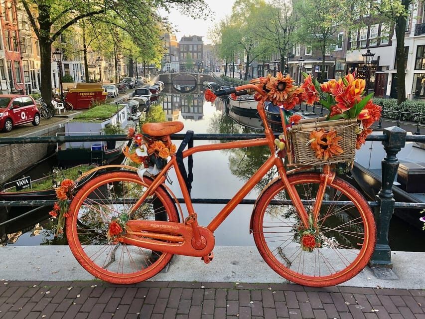 Amsterdam: Small Group Walking Tour with Fun Guide - Dam Square and the surrounding areas: why this spot matters