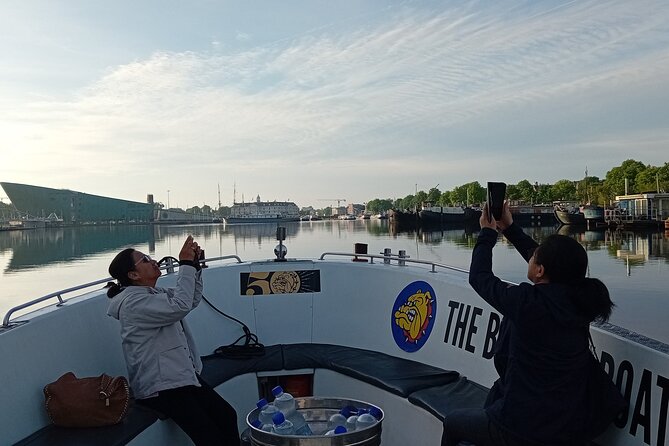 Amsterdam: Smoke Friendly Cruise - What you learn on the canals: tolls, traders, and Amsterdam’s growth