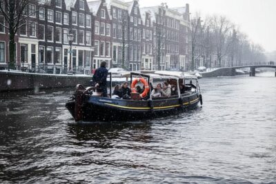 Amsterdam Smoke Friendly Cruise with drinks option & local guide - Meeting at Captain Jack Amsterdam: Quick Start, Simple End