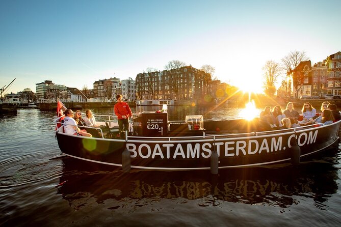 Amsterdam Sunset Canal Cruise with Live Guide and Open Bar - Electric Boats, Live Guide, and Small-Group Comfort (What You Actually Get)