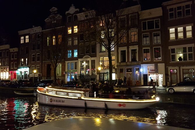 Amsterdam The Bulldog Boat Smoke Friendly Cruise + 2 drinks - The Highlights at a Glance