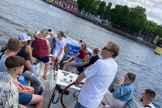 Amsterdam The Bulldog Boat Smoke Friendly Cruise + 2 drinks - Smoke-friendly cruising: what the on-board 420 policy really means