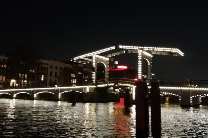 Amsterdam The Bulldog Boat Smoke Friendly Cruise + 2 drinks - Two drinks included: value, snacks, and what to pack