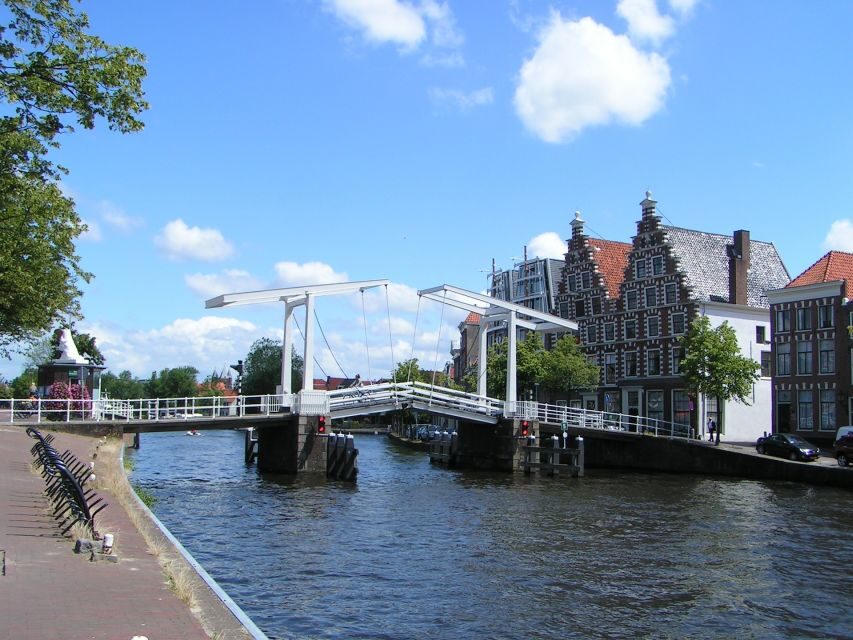 Amsterdam to Haarlem: Private Day-Trip Experience - Meeting Your Guide in Amsterdam (and Getting to Haarlem Without Stress)