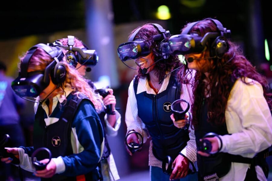 Amsterdam: VR Game Park Free-Roaming Experience - Practical tips for a smooth start at Overhoeksplein