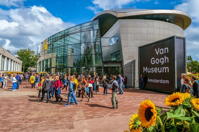 Amsterdam Walking Tour with Audioguide on Your Smartphone - Singel and the Bloemenmarkt: the walk gets scenic and practical