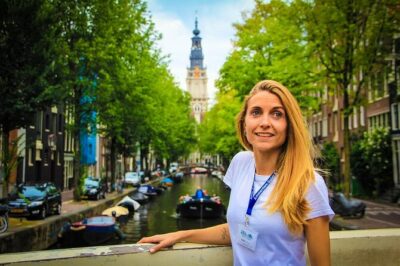 Amsterdam Walking Tour with Dutch Pancake Lunch - Royal Palace, Nieuwe Kerk, and Oude Kerk: power, ceremonies, and the oldest church
