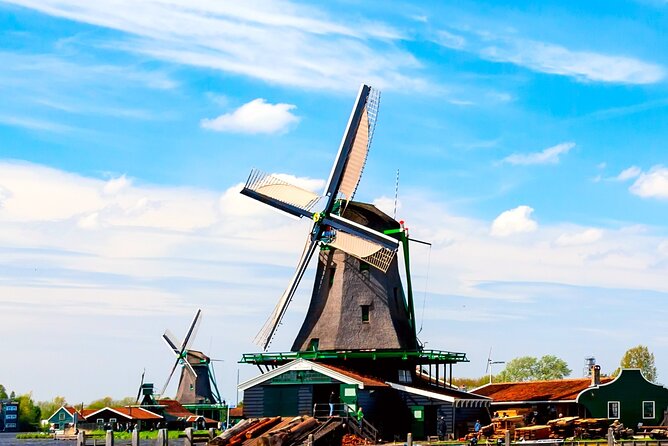 Amsterdam: Windmills, Cheese and Volendam Tour with Video Guide - Key highlights worth timing