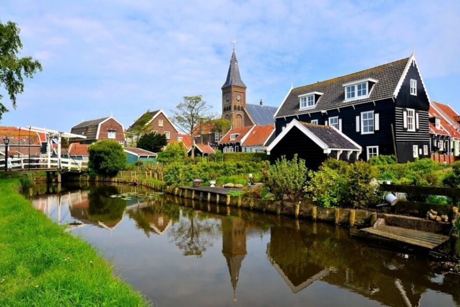 Amsterdam: Windmills, Edam, Volendam and Marken Private Tour - Volendam: Fishing-Village Atmosphere With Space to Wander