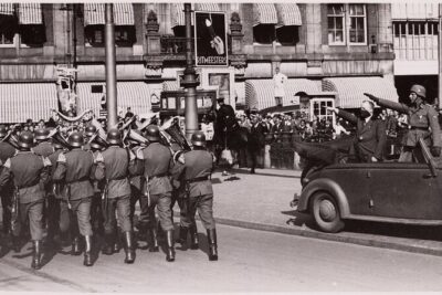 Amsterdam: World War II Private Walking Tour - A private 3-hour WWII walk with Ben de Jong and Peter Schaapman