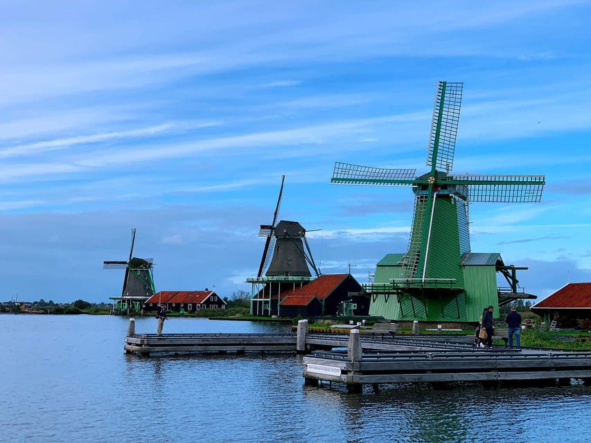 Amsterdam: Zaanse Schans and Giethoorn Day Trip with Cruise - The guide factor: why English commentary changes everything