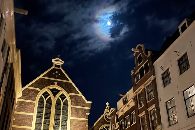 Amsterdam’s Ghostly Experiences Group Tour - Spinhuissteeg and Torensluis: alleys and a prison reputation