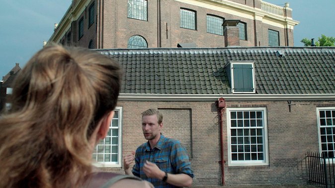Anne Frank and the Jewish History of Amsterdam Private Tour - Hortus Botanicus and Plantage: using greenery and neighborhoods as part of the story