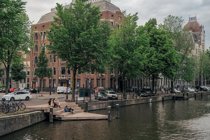 Anne Frank's Amsterdam Jewish History WWII Semi-Private 12ppl Max - Stop 1: Anne Frank House exterior only (and why that still works)