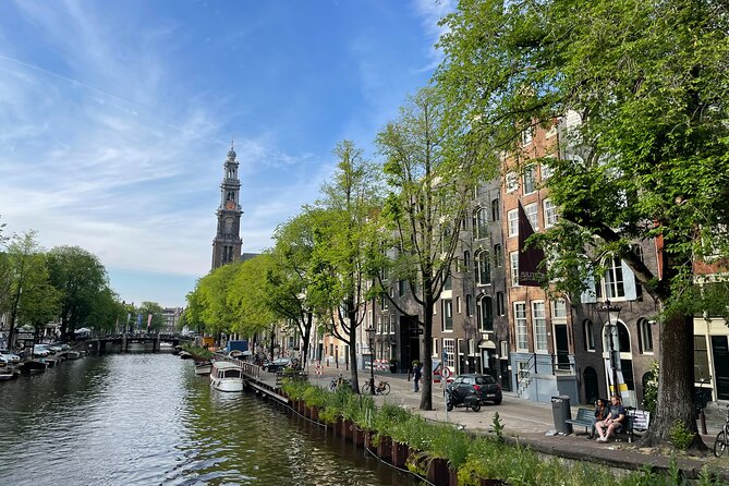 Anne Frank's Last Walk & See Anne Frank House in Virtual Reality - Cafe Spanjer en van Twist: the Secret Annex VR, headset session, and your drink