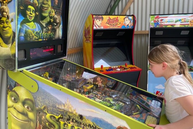Arcade Hall in Amsterdam – A Blast from the Past at UP Events! - Games You Can Actually Rally Around: Pac-Man, Street Fighter, Pinball, Air Hockey