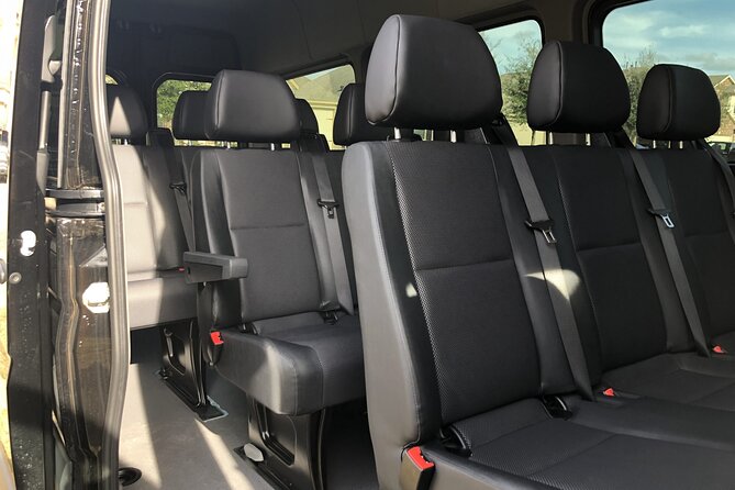 Arrival Private Transfer Amsterdam Airport to Amsterdam City Center by Minibus - Arriving at Schiphol: how you actually find the driver