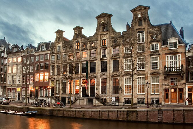 Art Zoo Museum Amsterdam Tickets - How the self-guided English audio tour changes the visit