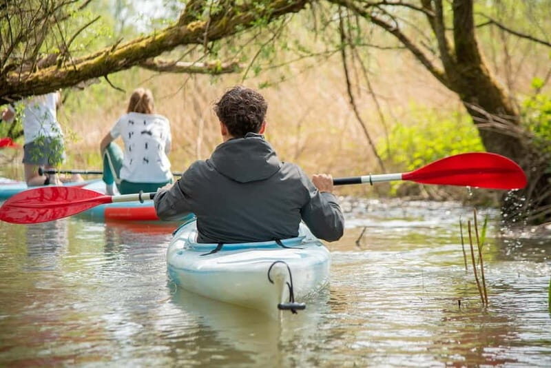Biesbosch: Kayak Rental with Route Map and Life Jacket - Gear Setup: Life Jacket Fit and Your Waterproof Barrel