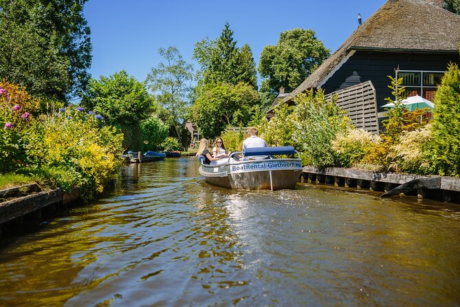 Boat Rental with Steering Wheel and Cushions - How long you should book: 2 vs 3 vs 4 vs 6 hours