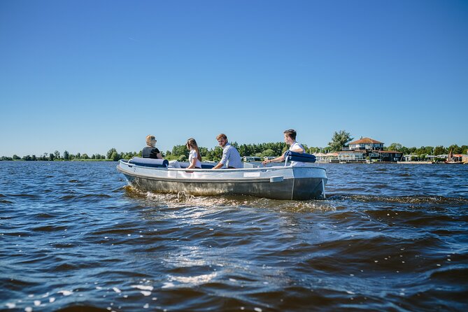 Boat Rental with Steering Wheel and Cushions - Comfort on the water: cushions, rain, and what to bring